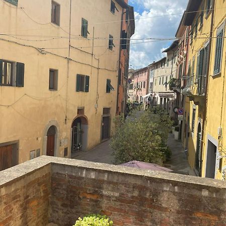 La Terrazza Di Susanna Peccioli Экстерьер фото