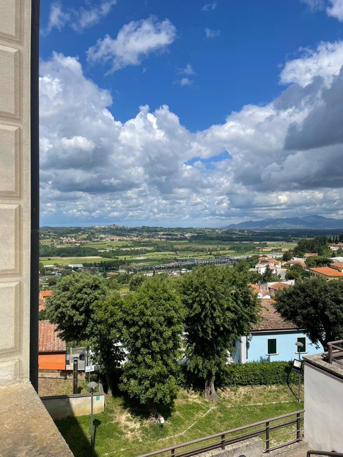 La Terrazza Di Susanna Peccioli Экстерьер фото